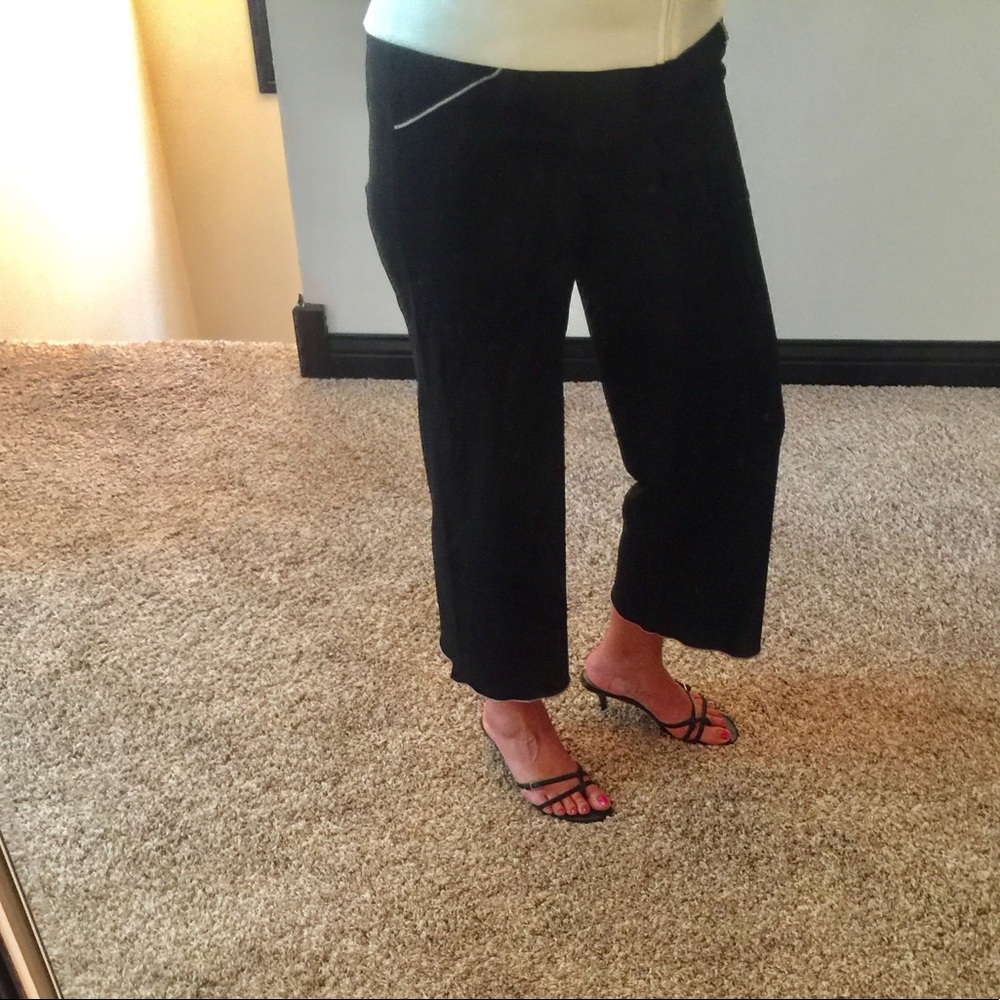 Max Studio Capris - Picture 2 of 6